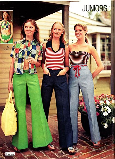 Women's 70s Outfits & Fashion 